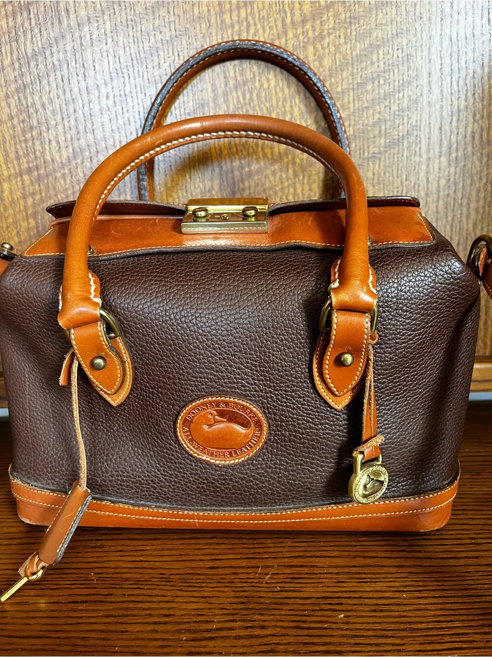 Vintage Dooney & Bourke brown All-Weather Leather doctor's satchel w key